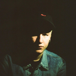 阿宾慧玉阿吉孟奔眼镜仔
